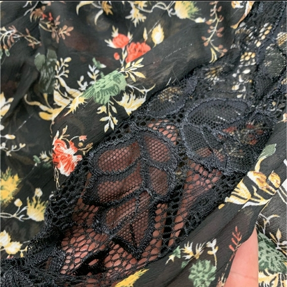 Sam Edelman Chiffon Robe - Picture 4 of 5